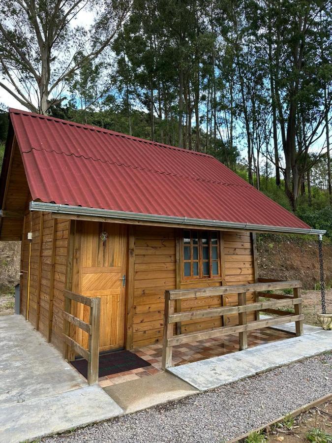 Pousada Pedra Da Mata Chales Na Montanha Munhoz Exteriör bild